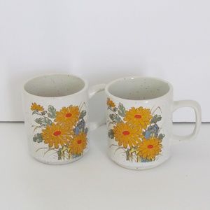 Vintage 1970's Otagiri Speckled Mugs With Flowers - Pre-Owned